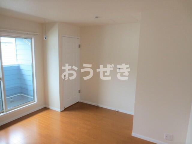 ＭＡＩＳＯＮ　ＰＲＥＮＤＲＥ　Ａ棟の居間・リビング