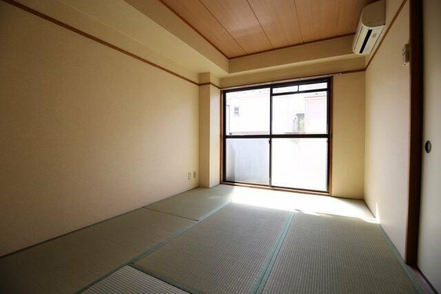 【寝室】