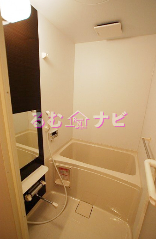 福岡市南区横手２丁目のアパートの浴室
