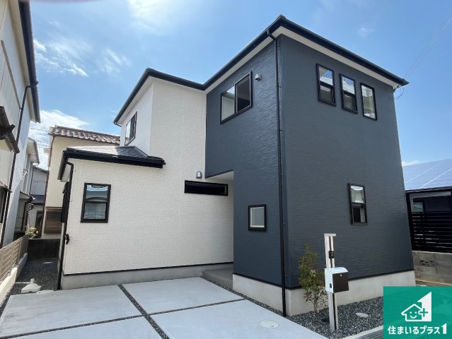 加古川市平岡町高畑　第12期　新築一戸建ての外観|安心の10年保証！外観を美しく保ち、雨水で汚れを落とします！気になることがありましたら、お気軽にお問い合わせください！