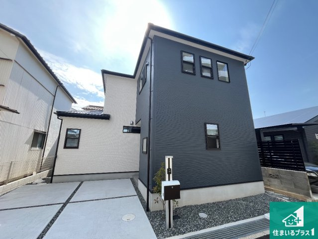 加古川市平岡町高畑　第12期　新築一戸建ての外観|安心の10年保証！外観を美しく保ち、雨水で汚れを落とします！気になることがありましたら、お気軽にお問い合わせください！
