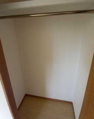 大和市草柳１丁目のアパートの収納