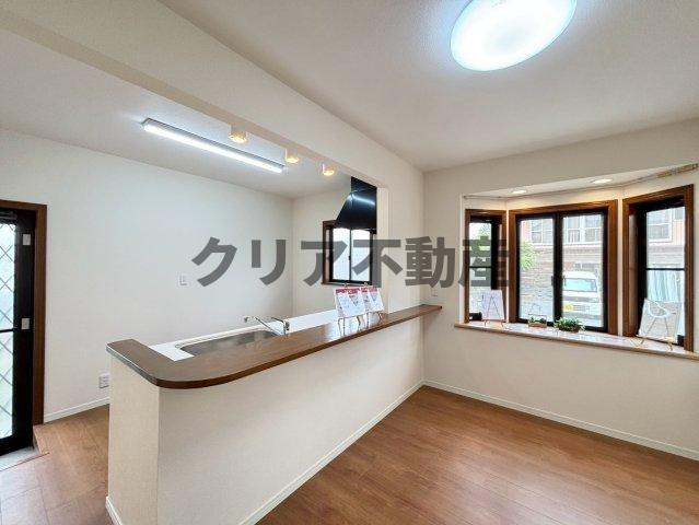 【居間・リビング】 | 水回り新品・LDK20帖・高崎市新町