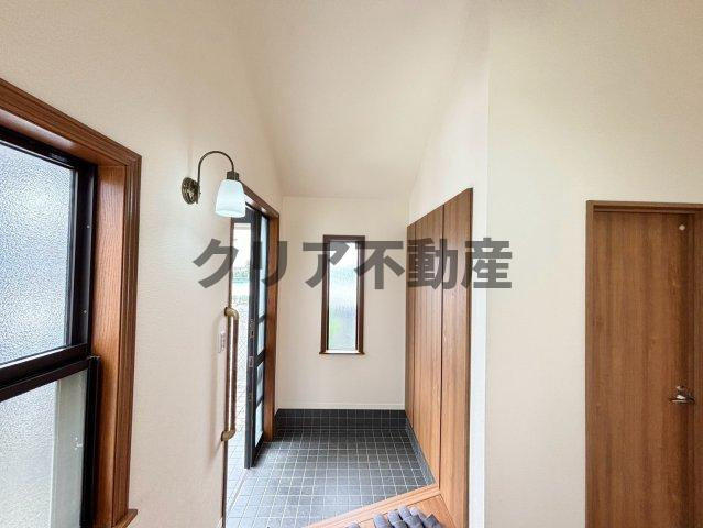 【玄関】 | 水回り新品・LDK20帖・高崎市新町
