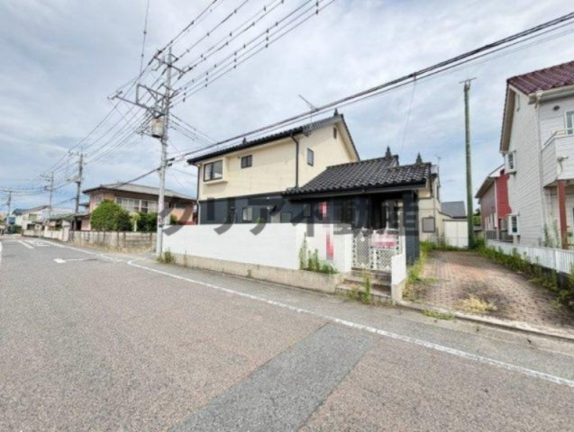 【前面道路含む現地写真】 | 水回り新品・LDK20帖・高崎市新町