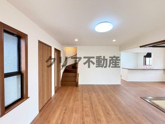 【居間・リビング】 | 水回り新品・LDK20帖・高崎市新町