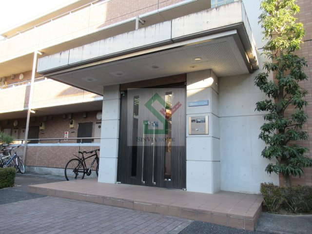 メゾンドクレフのエントランス