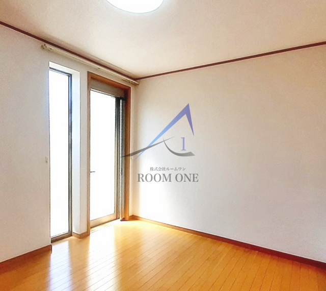 NOUVELLE の居間・リビング|洋室のお部屋です。