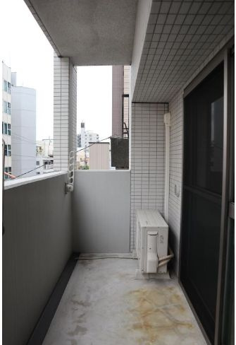 サニーコート向島のバルコニー