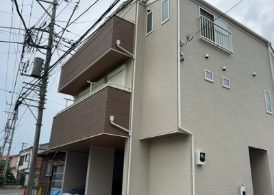 【外観】 | 中野上町新築戸建 | ついに完成致しました！現地をご見学に行く際は、道路の幅や周辺の交通量、施設などをご確認頂くことをおすすめします！物件の流れが早いため、内見をしたい方はお早めに当社営業までお問い合わせ頂きご予約下さい！