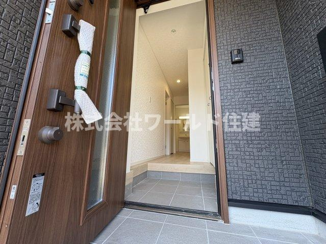 入間市東藤沢第30＿の玄関