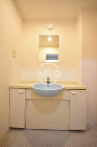 内外うつぼビルの独立洗面台|内外うつぼビル　独立洗面台