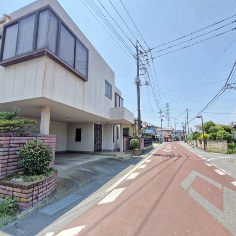 高崎市新町493-9の前面道路含む現地写真
