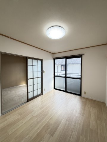 サンハイム井上Cの洋室