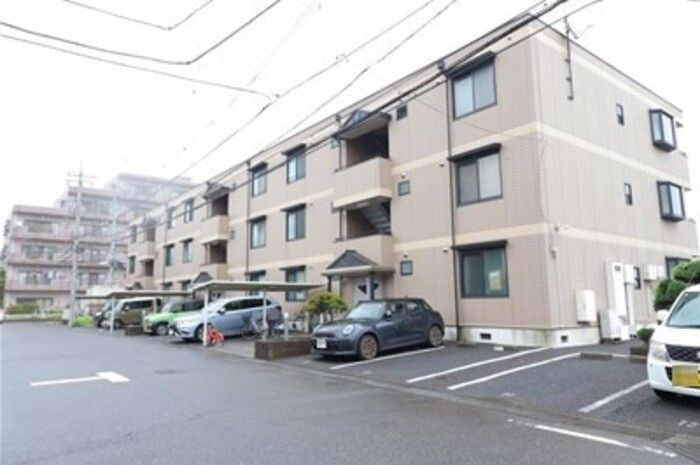 ロイヤル南流山の外観