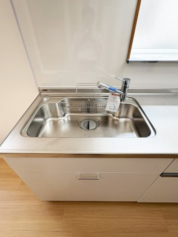 高槻市辻子三丁目戸建のキッチン