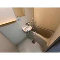 コンパクトで使いやすいお風呂です