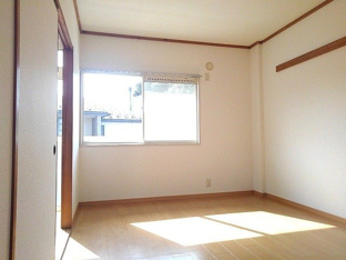 内装は落ち着いています