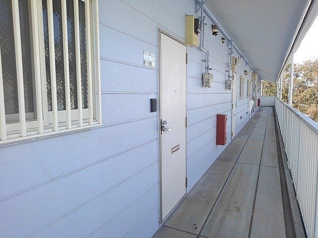 明るい玄関です