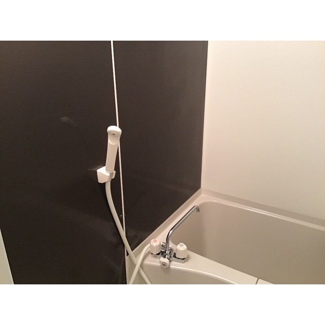 コンパクトで使いやすいお風呂です