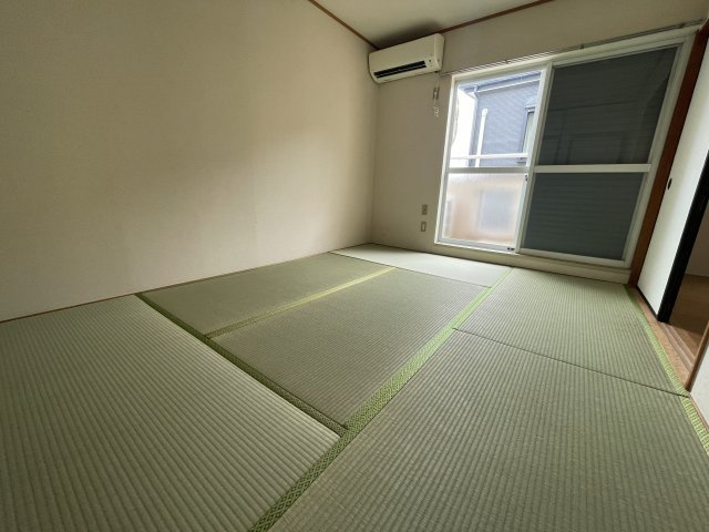 和室、ちょっとしたくつろぎスペースにいかがでしょうか