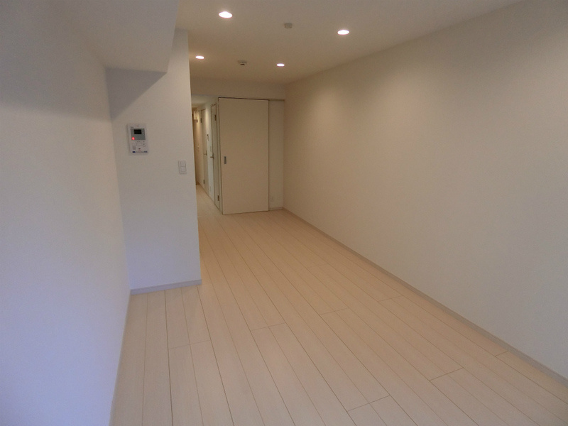 落ち着いて過ごせるお部屋なので、寝室にいかがでしょうか