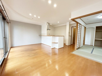 【居間・リビング】 | サントノーレ葛島参番館
