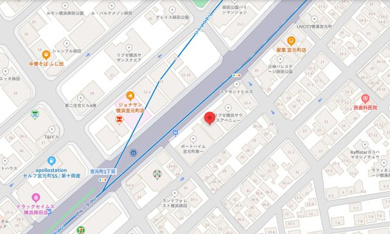 第3東和ビルの１階に焼き鳥店があるビルです