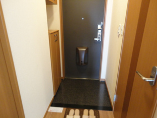 玄関（下足箱あり）