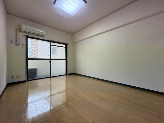 フォルム本荘の居間・リビング
