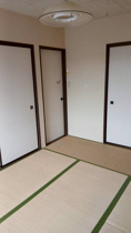 和室ならではの温かな和の空間で寛ぎの時間を過ごせます