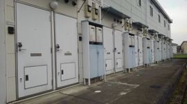 収納もある玄関です