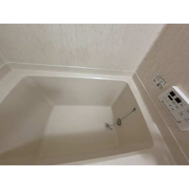 日々の疲れを癒すお風呂付です