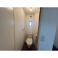 ゆったりとした空間のトイレです