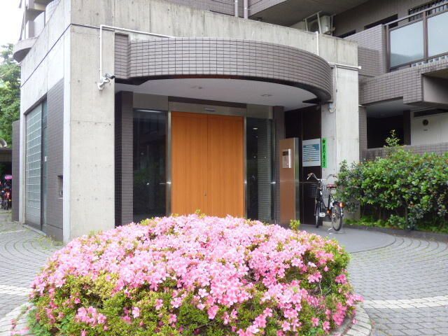 ヴェルデ久我山のエントランス