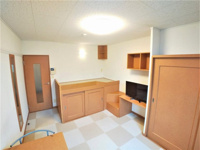 部屋毎に床の模様が異なる場合があります。