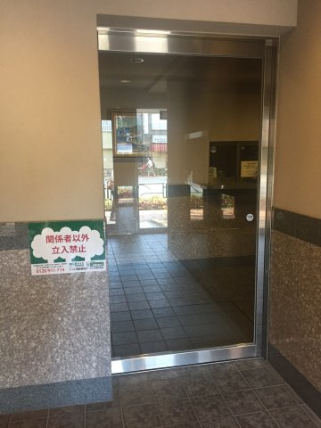 エスポワールエスのエントランス