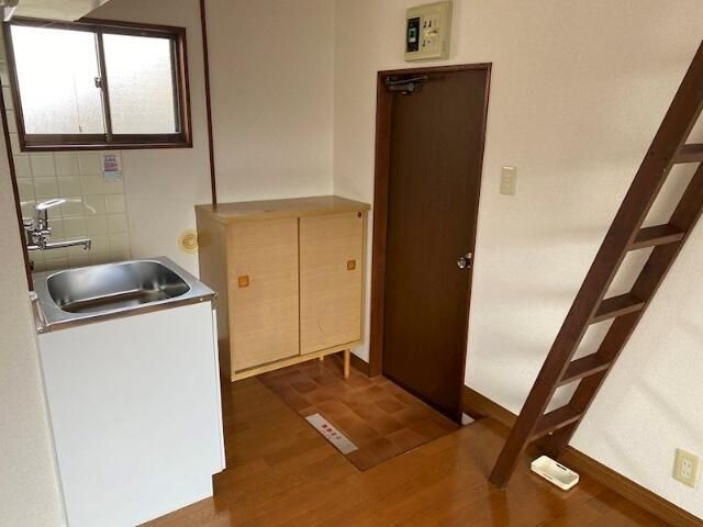 【玄関】