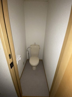 ゆったりとした空間のトイレです