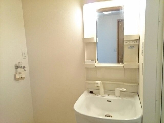 忙しい朝には欠かせない洗面所です