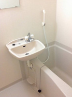 コンパクトで使いやすいお風呂です