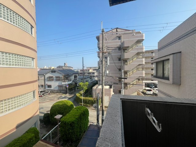 コートラヴィーニアの展望|対面に居室がなく安心です。