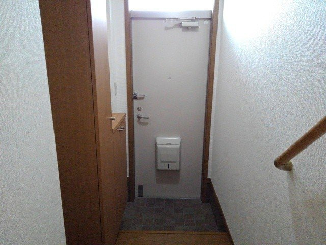 落ち着いた玄関です