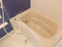 ゆったり過ごせるお風呂です