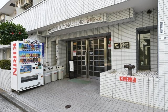 清潔なエントランスです