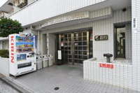 清潔なエントランスです