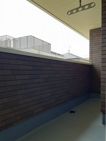 陽当たり良好なバルコニーです