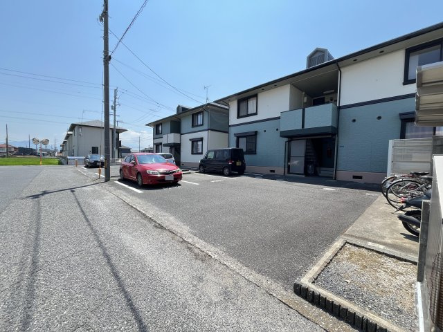 サンハイム井上Aの駐車場