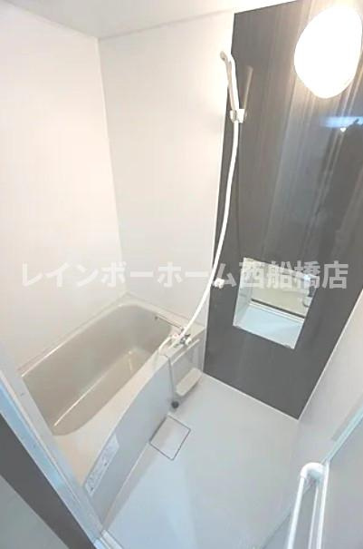 ダッフィー東京ベイの浴室|反転タイプの写真です。
