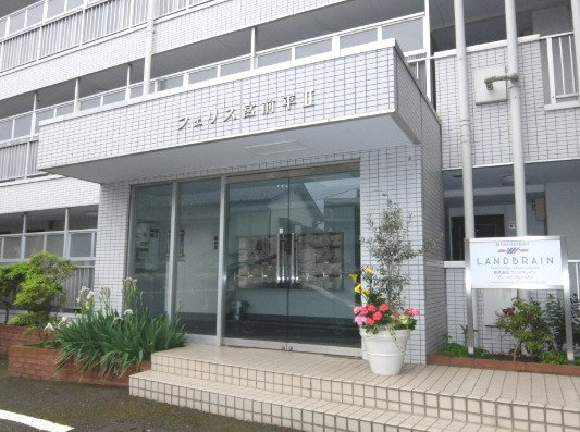 フェリス宮前平Ⅱのエントランス